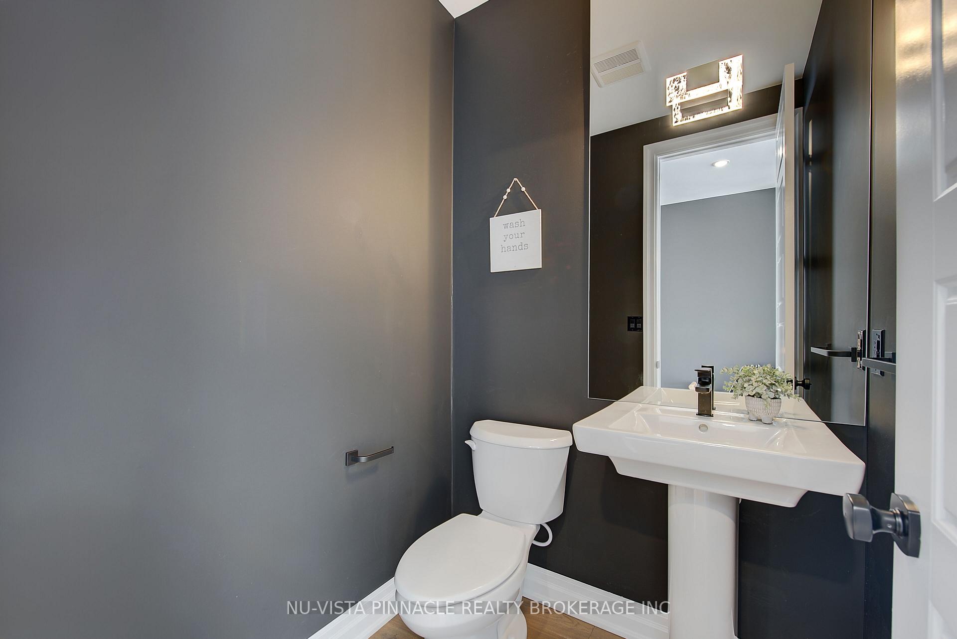 Photo 5 of 2340 Darwin Crescent, London, South V — HOMEH