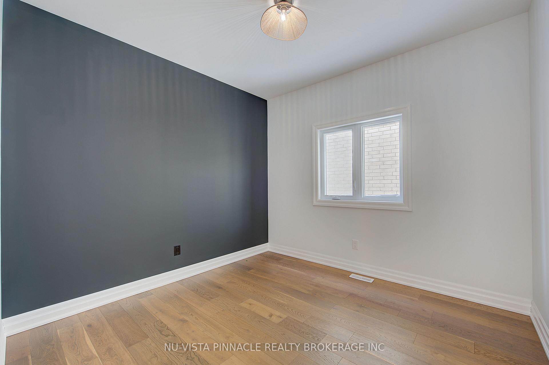 Photo 7 of 2340 Darwin Crescent, London, South V — HOMEH