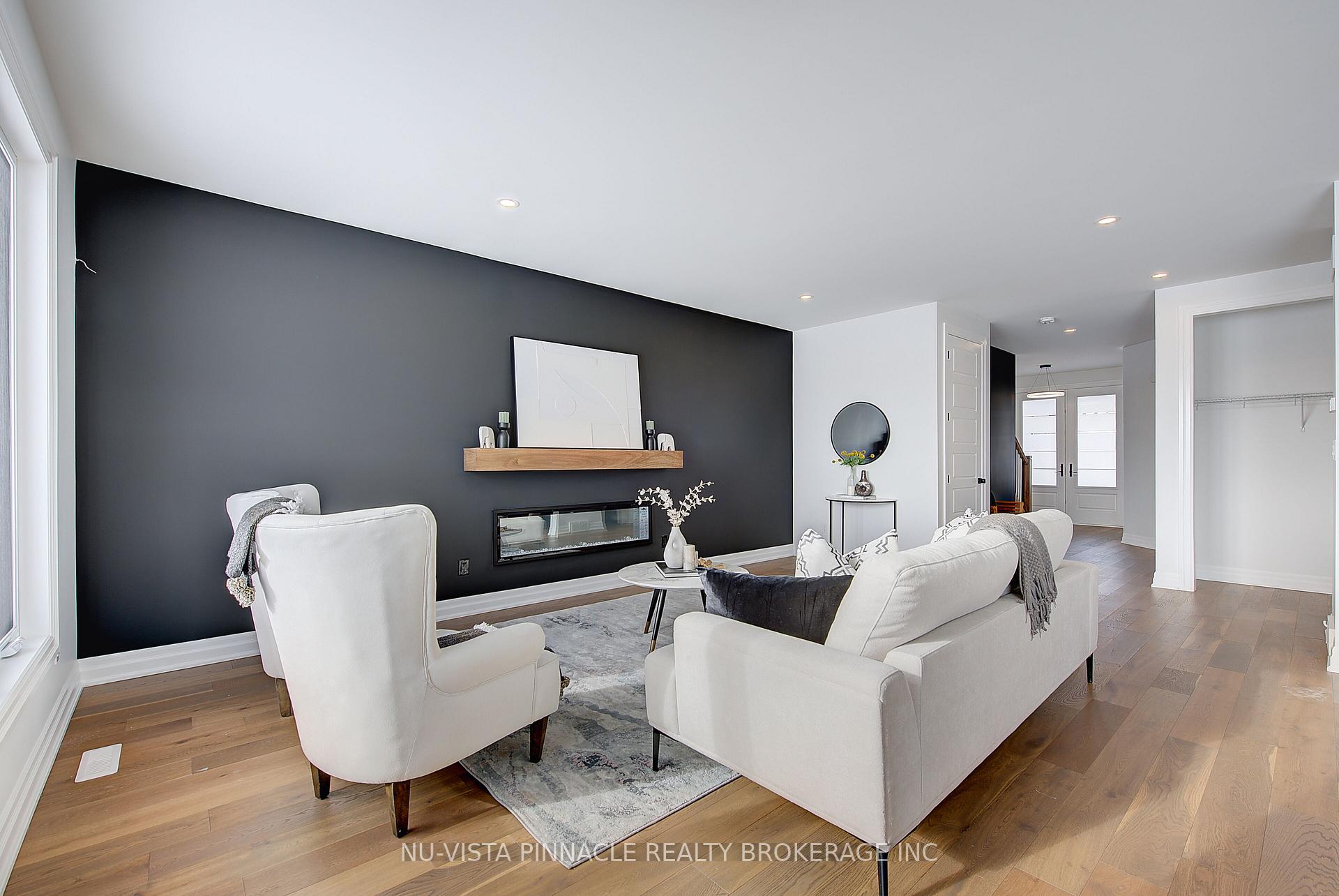 Photo 13 of 2340 Darwin Crescent, London, South V — HOMEH