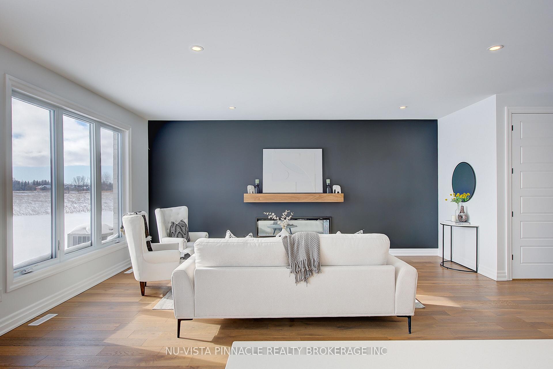Photo 14 of 2340 Darwin Crescent, London, South V — HOMEH