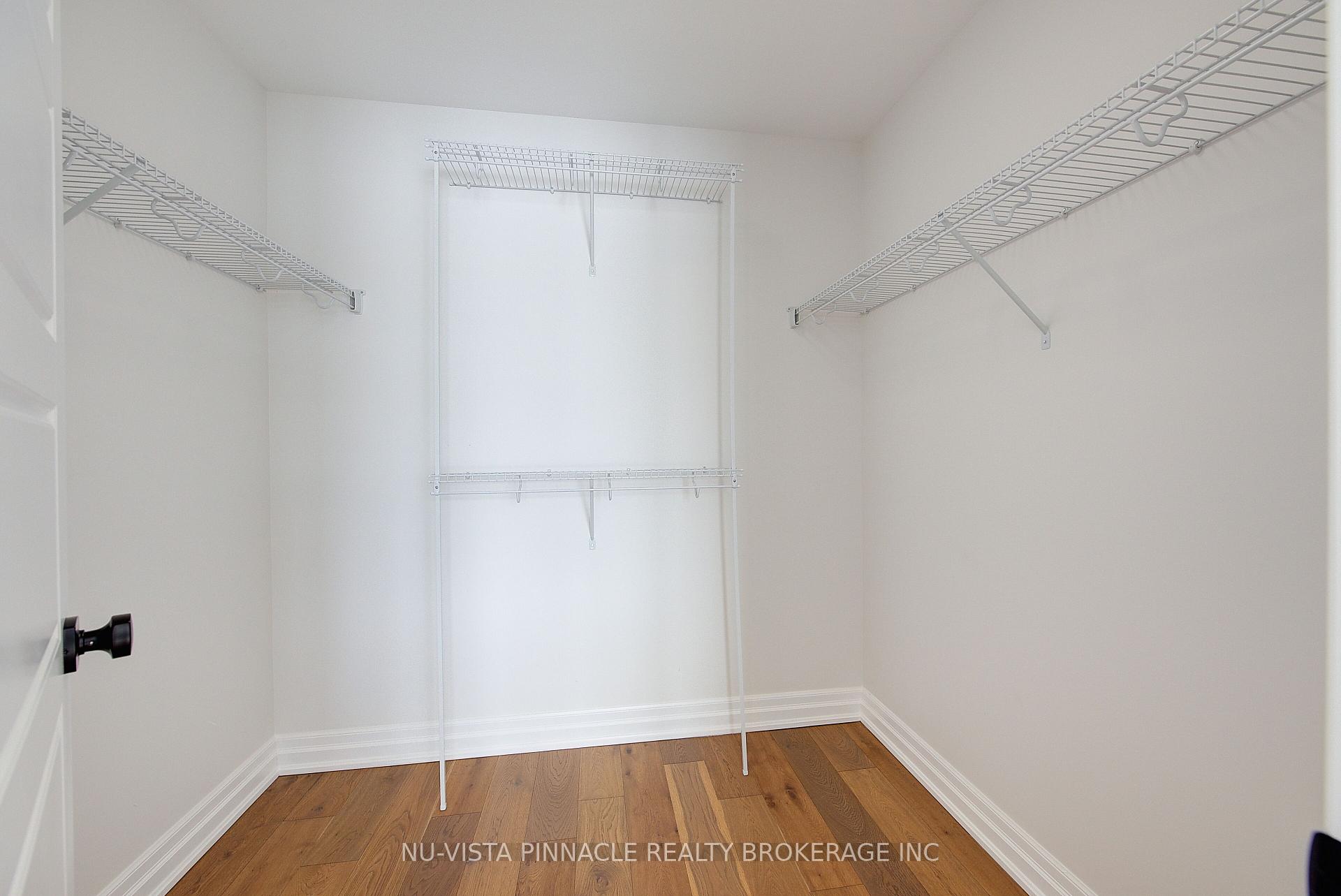 Photo 20 of 2340 Darwin Crescent, London, South V — HOMEH