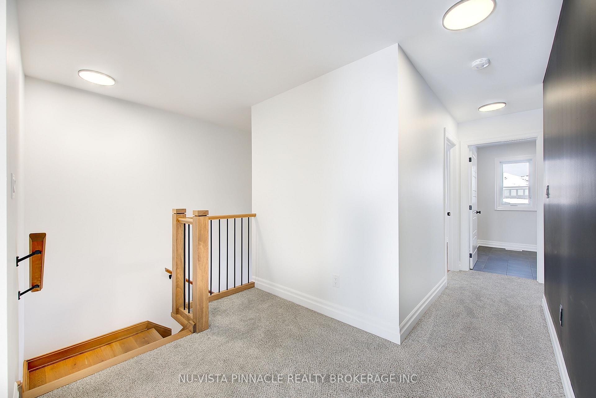 Photo 24 of 2340 Darwin Crescent, London, South V — HOMEH