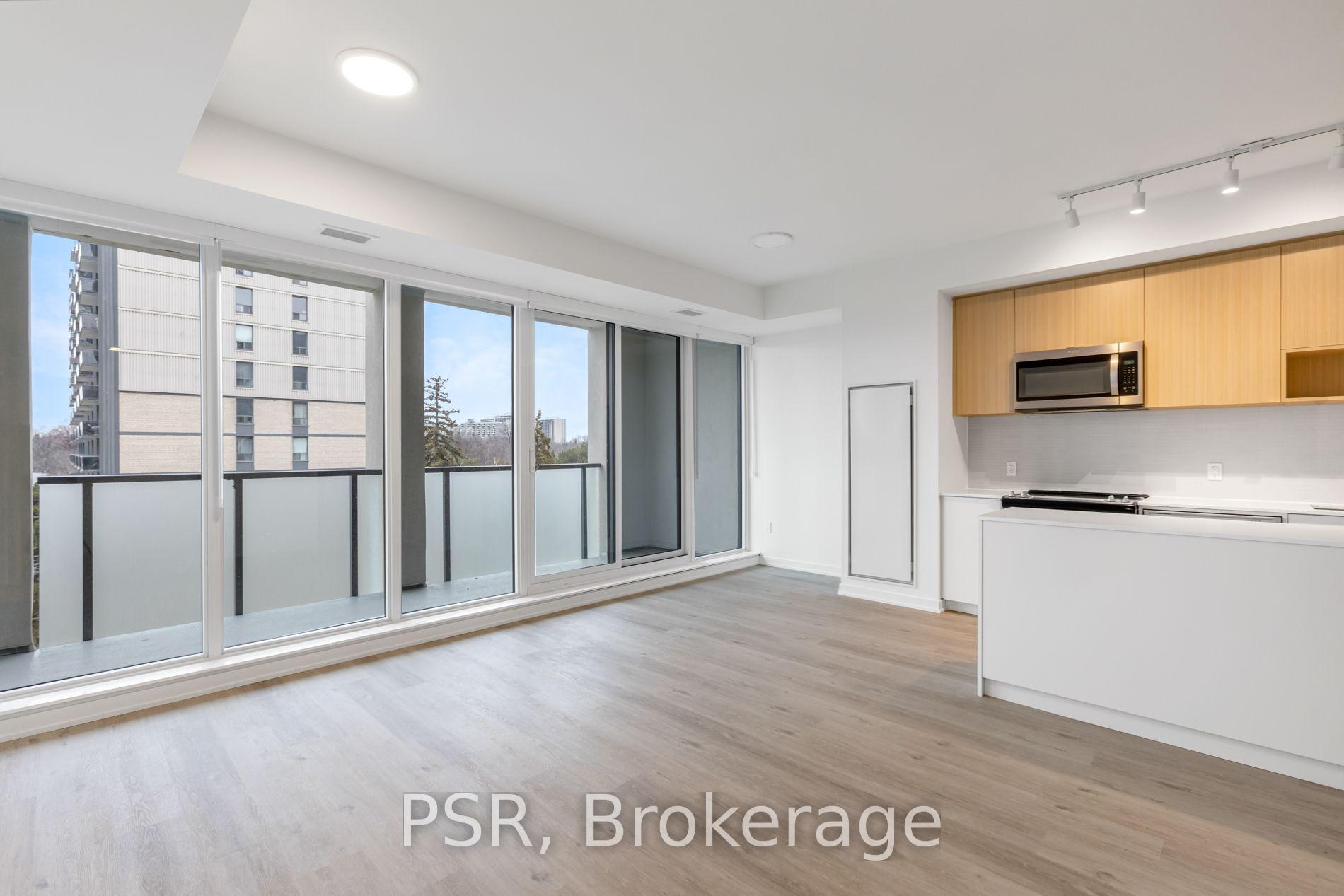 Front of Unit 403, 4365 Bloor Street W