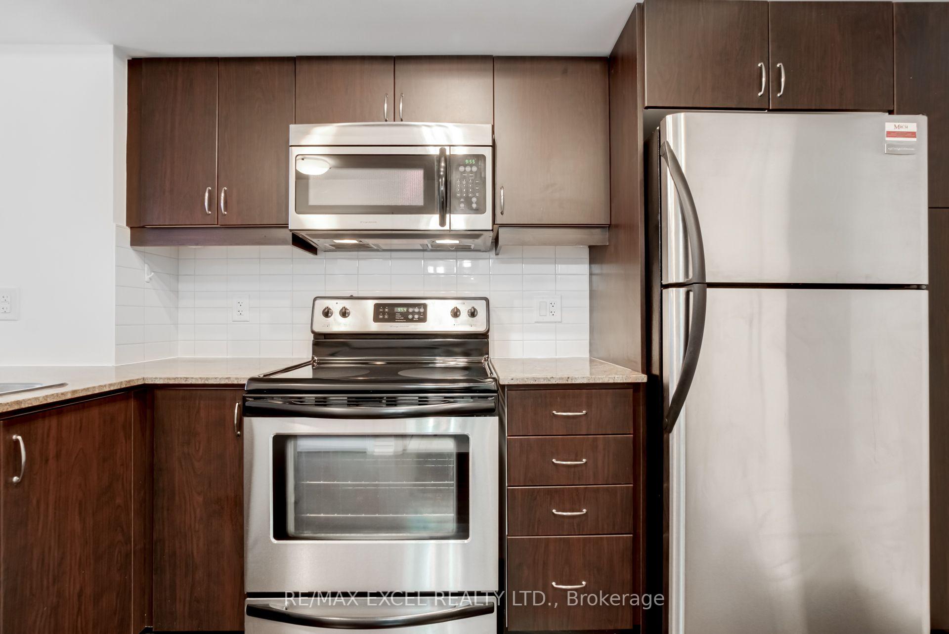 Photo 13 of Unit 526, 27 Rean Drive, North York, Bayview Village — HOMEH