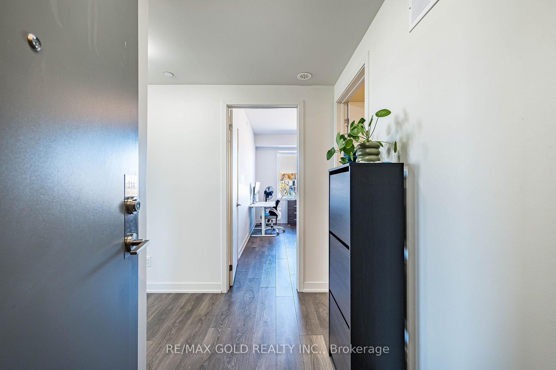 Photo 7 of Unit 314, 62 Sky Harbour Drive, Brampton, Bram West — HOMEH