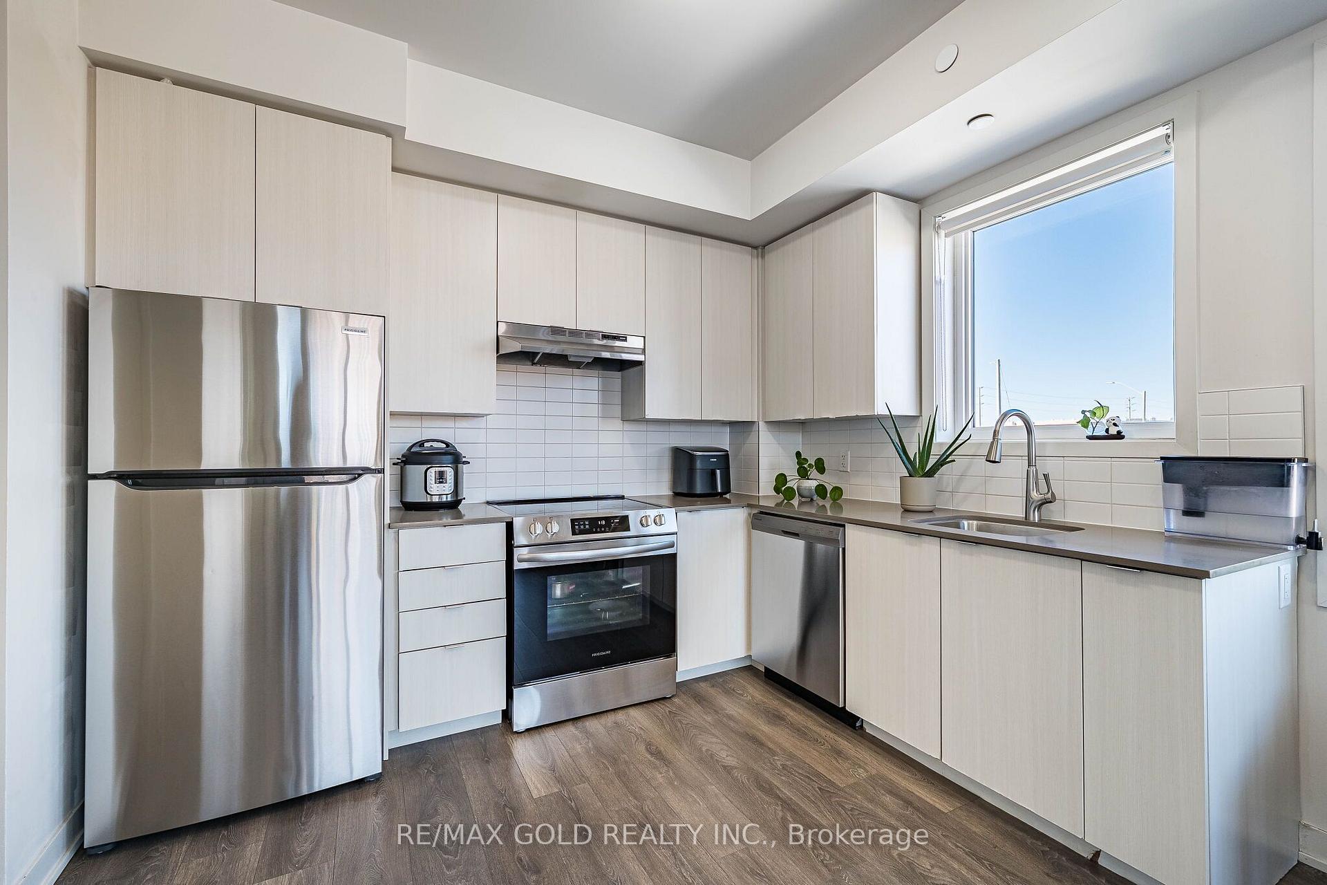 Photo 14 of Unit 314, 62 Sky Harbour Drive, Brampton, Bram West — HOMEH