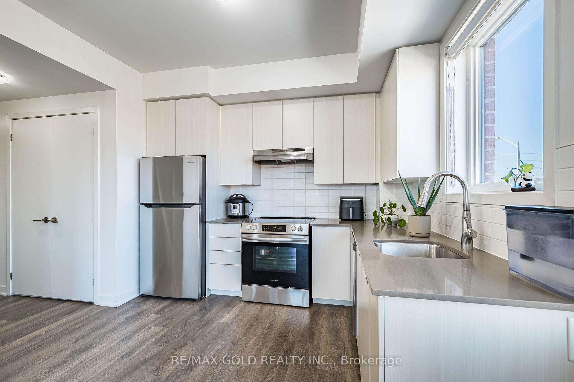 Photo 16 of Unit 314, 62 Sky Harbour Drive, Brampton, Bram West — HOMEH