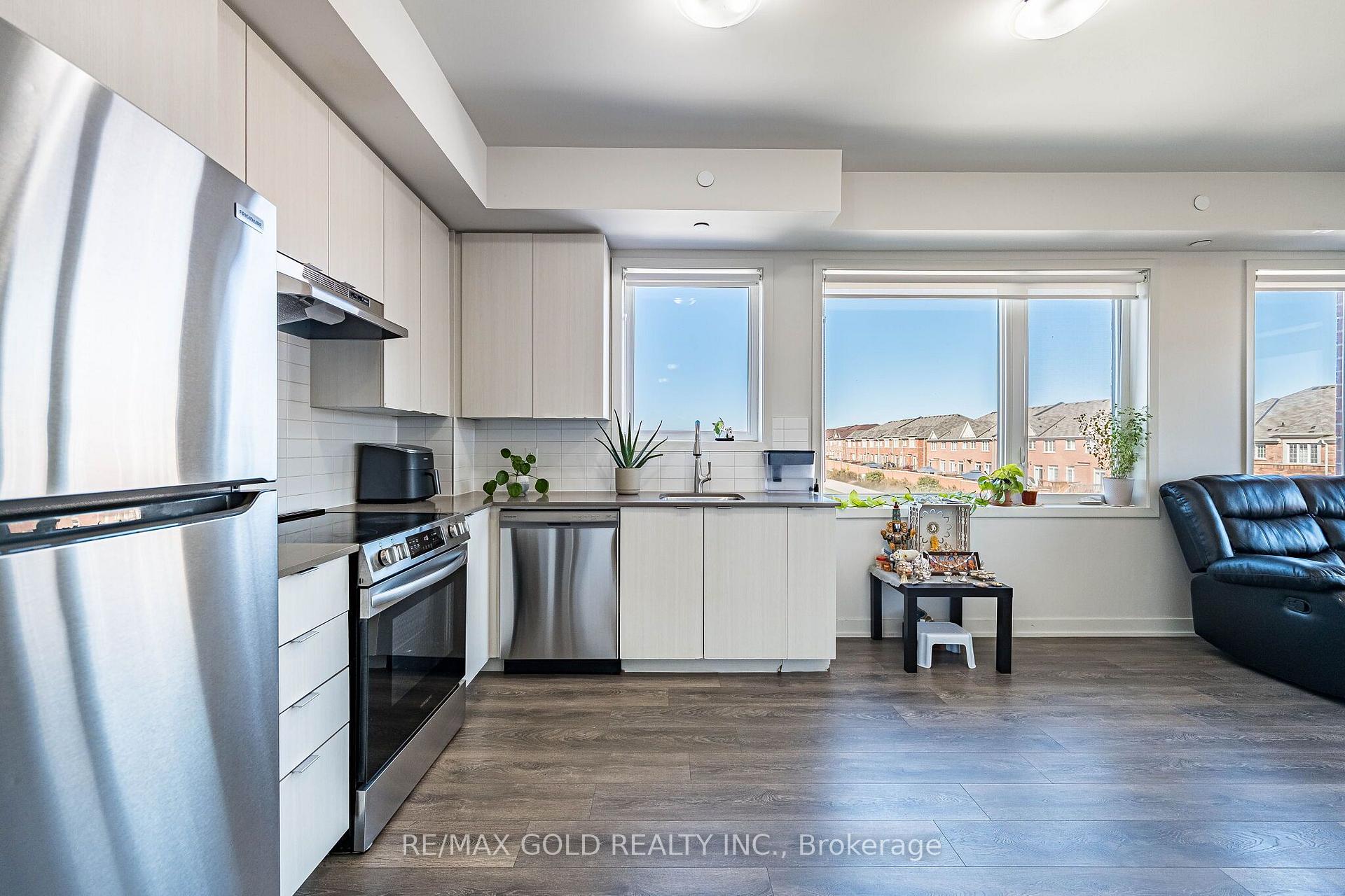 Photo 18 of Unit 314, 62 Sky Harbour Drive, Brampton, Bram West — HOMEH