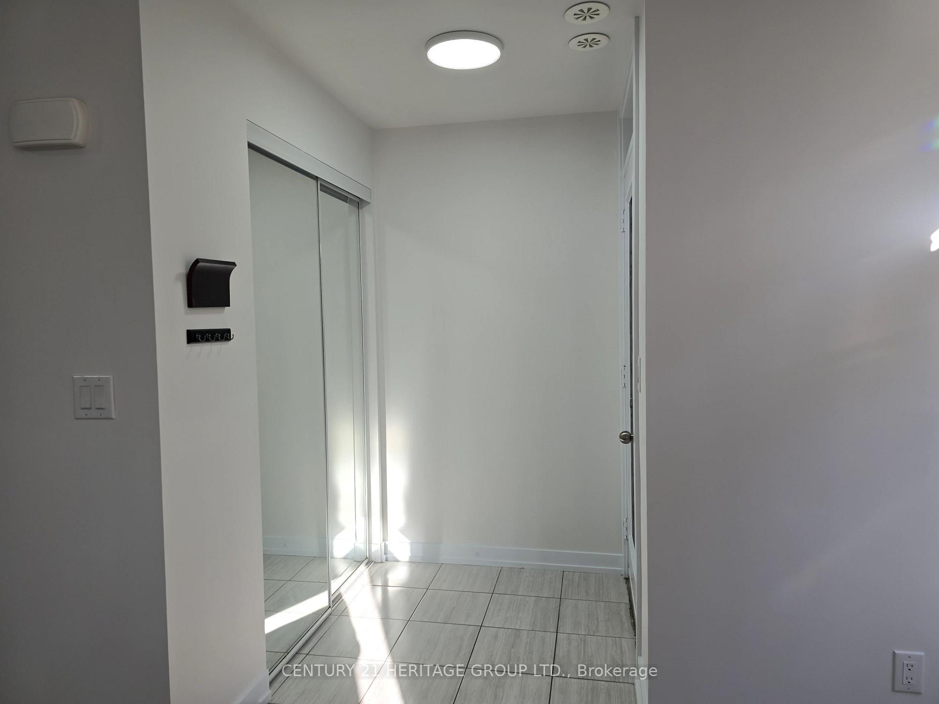 Photo 3 of Unit 309, 20 Dunsheath Way, Markham, Cornell — HOMEH