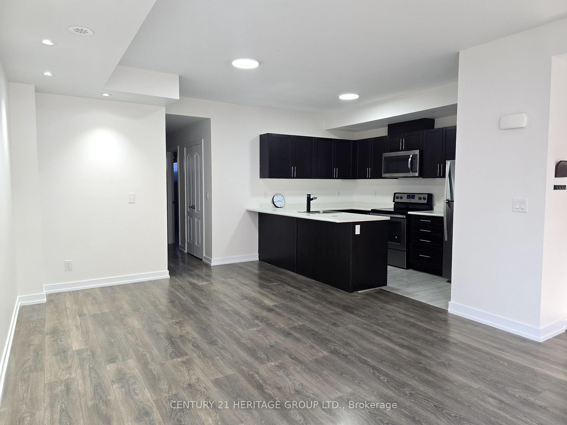 Photo 8 of Unit 309, 20 Dunsheath Way, Markham, Cornell — HOMEH