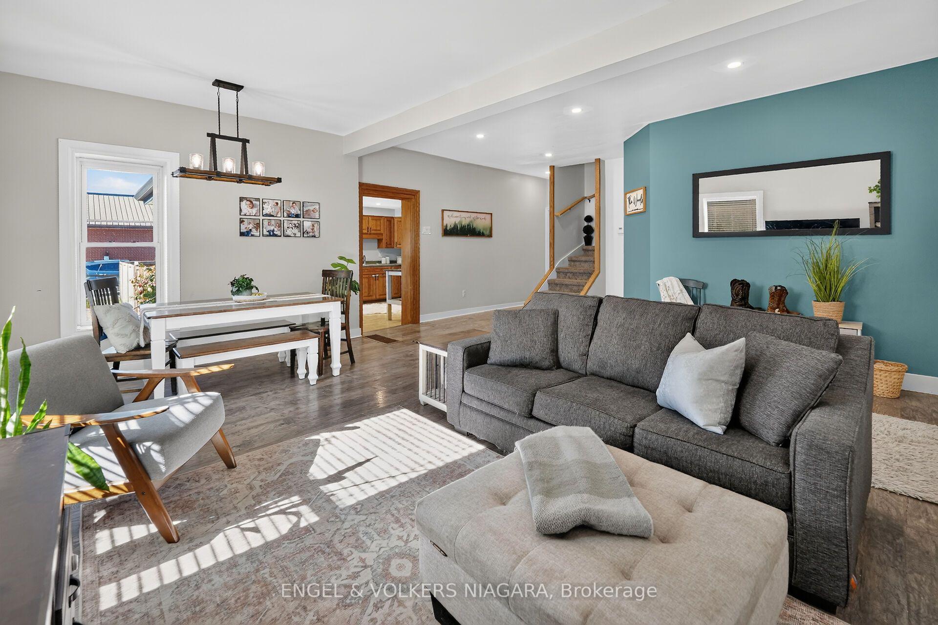 Photo 12 of 13 Frederick Avenue, Bluewater, Zurich — HOMEH