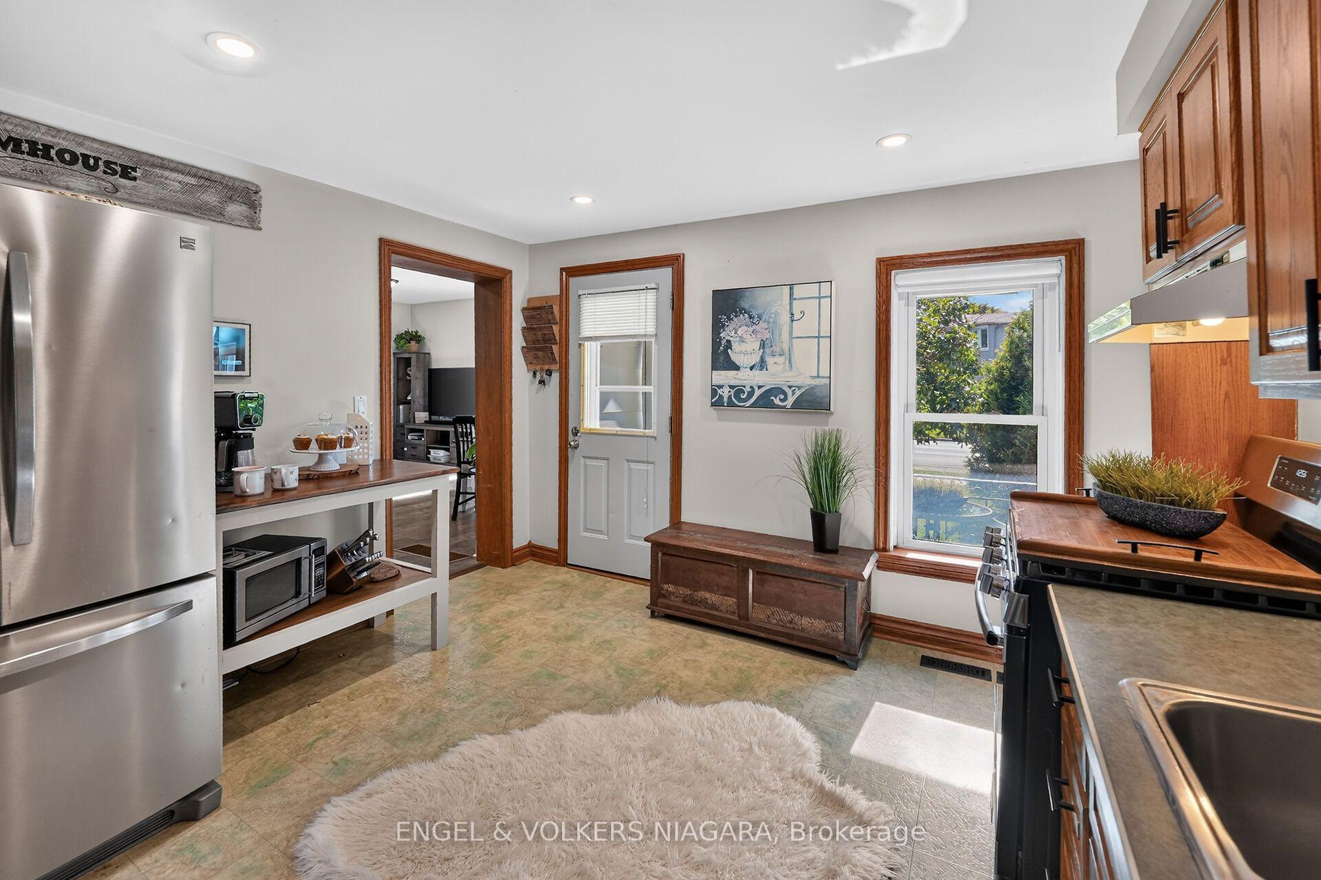 Photo 16 of 13 Frederick Avenue, Bluewater, Zurich — HOMEH