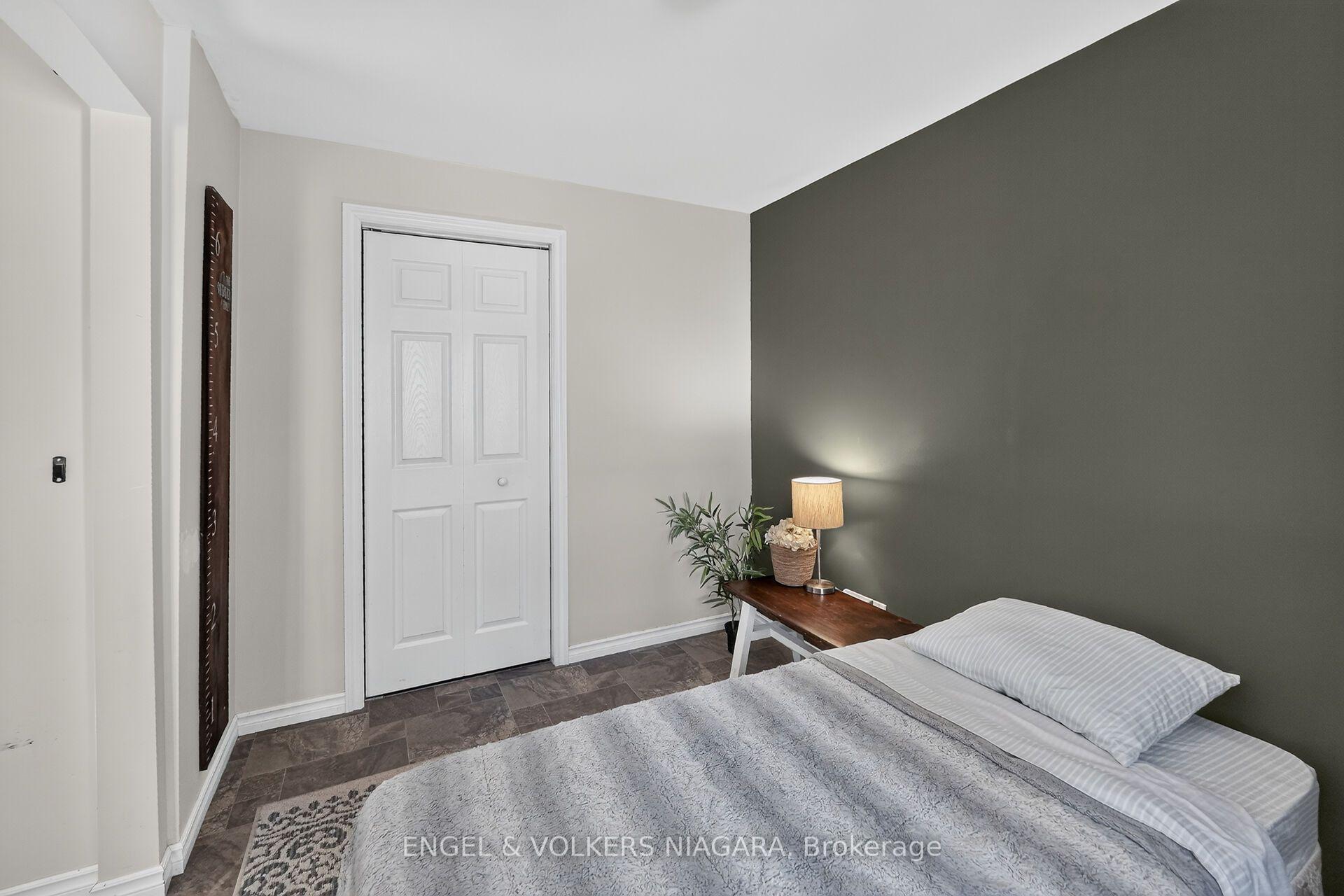 Photo 23 of 13 Frederick Avenue, Bluewater, Zurich — HOMEH