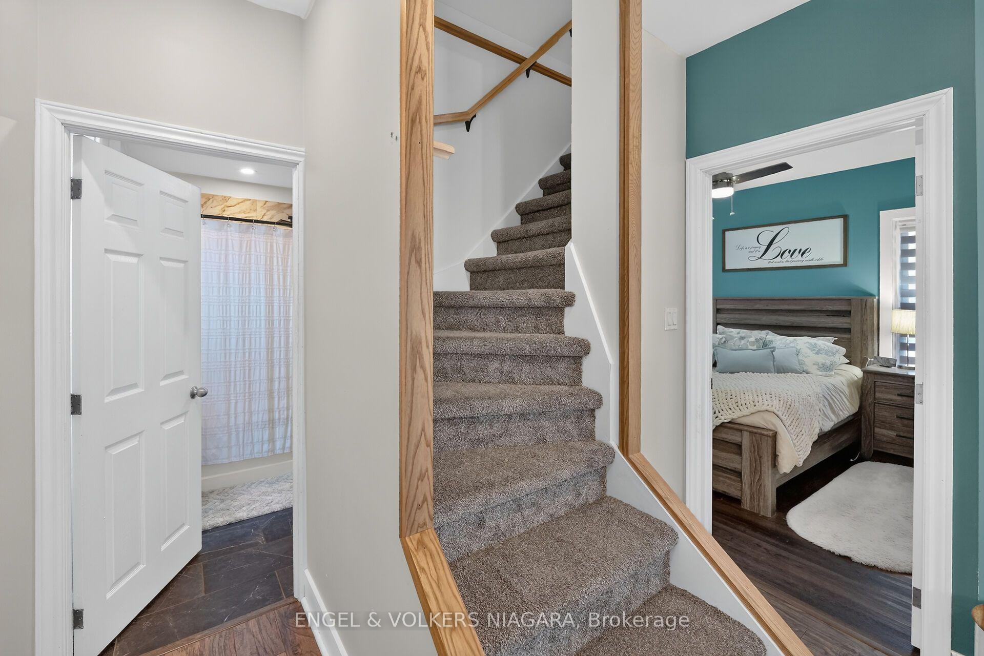 Photo 25 of 13 Frederick Avenue, Bluewater, Zurich — HOMEH