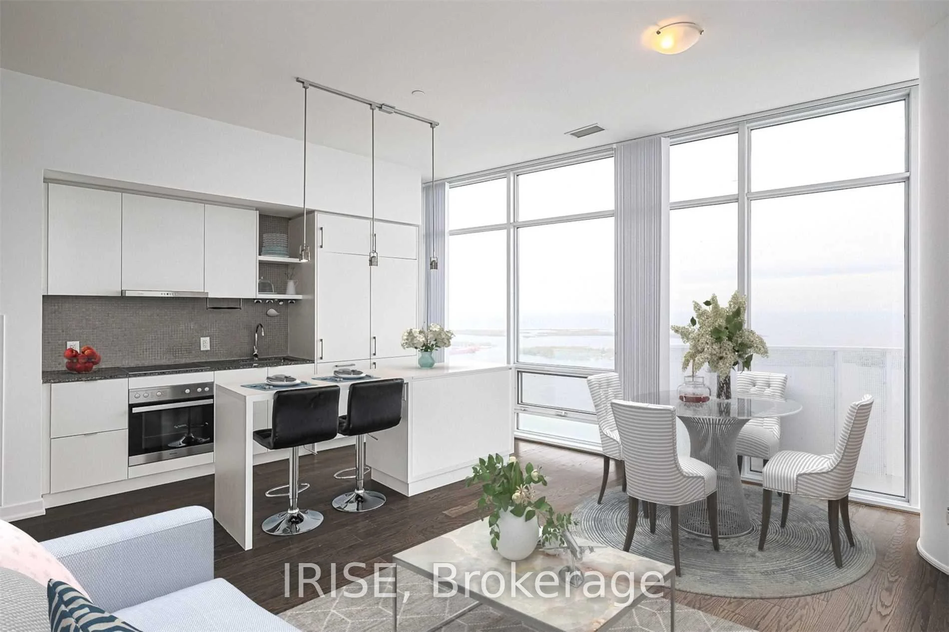 Photo 6 of Unit 6910, 100 Harbour Street, Toronto, Waterfront Communities — HOMEH