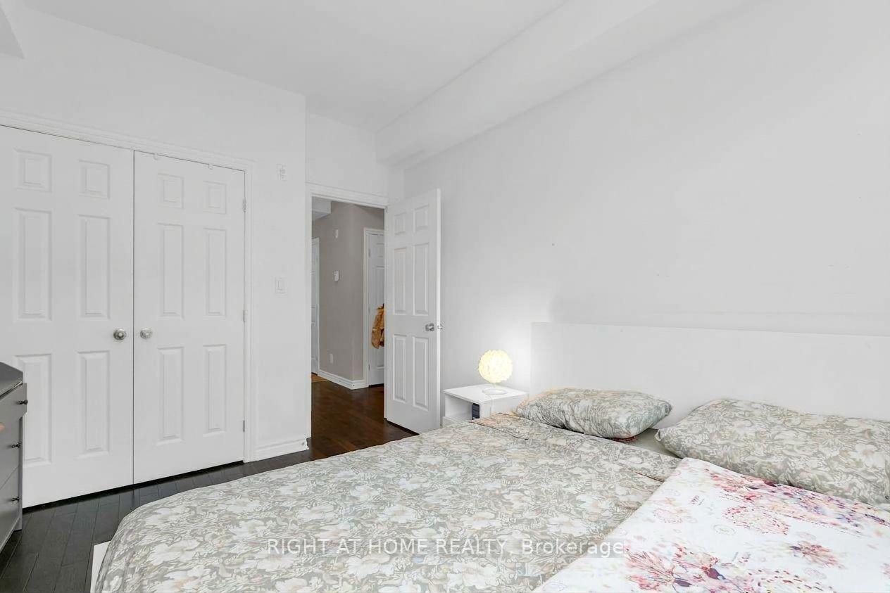 Photo 12 of Unit E, 318 Everest Private, Ottawa, Elmvale Acres — HOMEH
