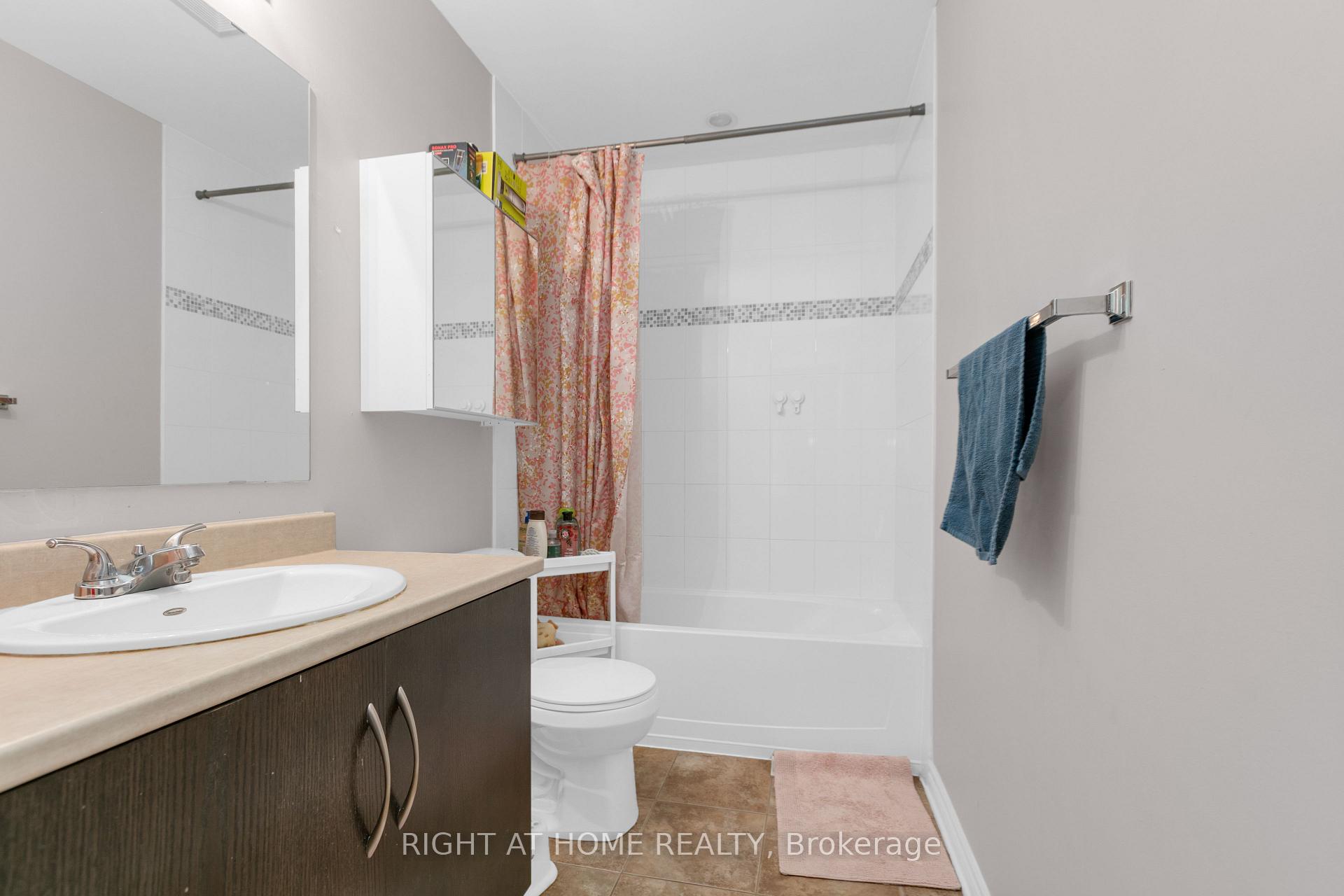Photo 15 of Unit E, 318 Everest Private, Ottawa, Elmvale Acres — HOMEH