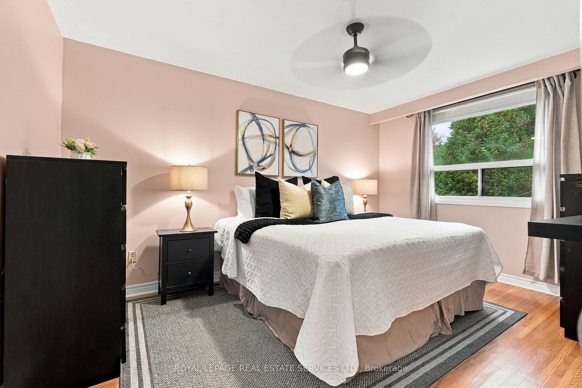 Photo 14 of 476 Michelle Row, Mississauga, Mississauga Valleys — HOMEH