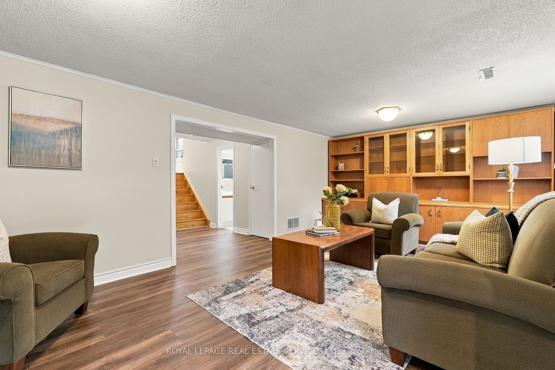 Photo 20 of 476 Michelle Row, Mississauga, Mississauga Valleys — HOMEH