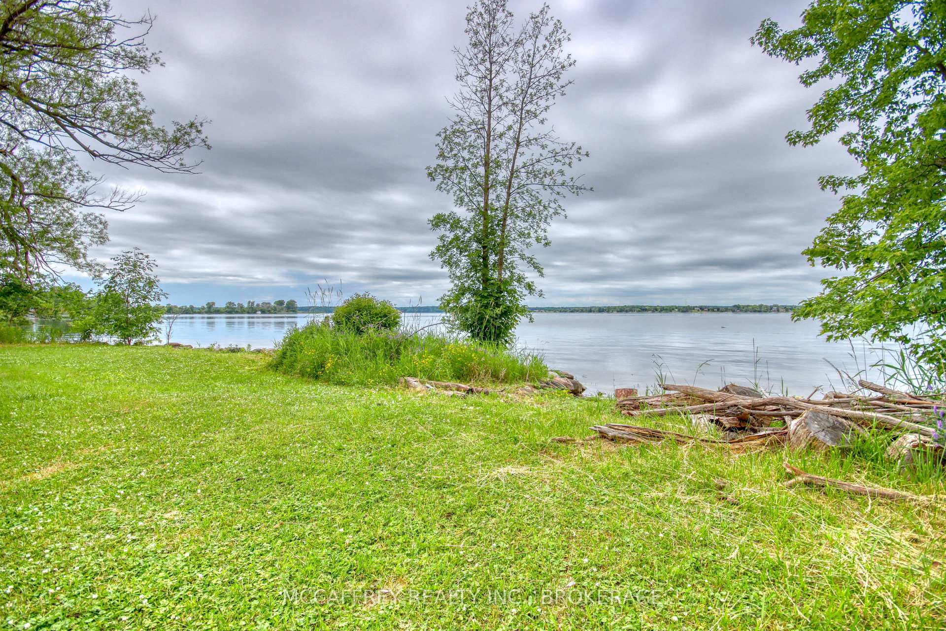Photo 8 of 94 Willow Point Lane, Greater Napanee, Greater Napanee — HOMEH