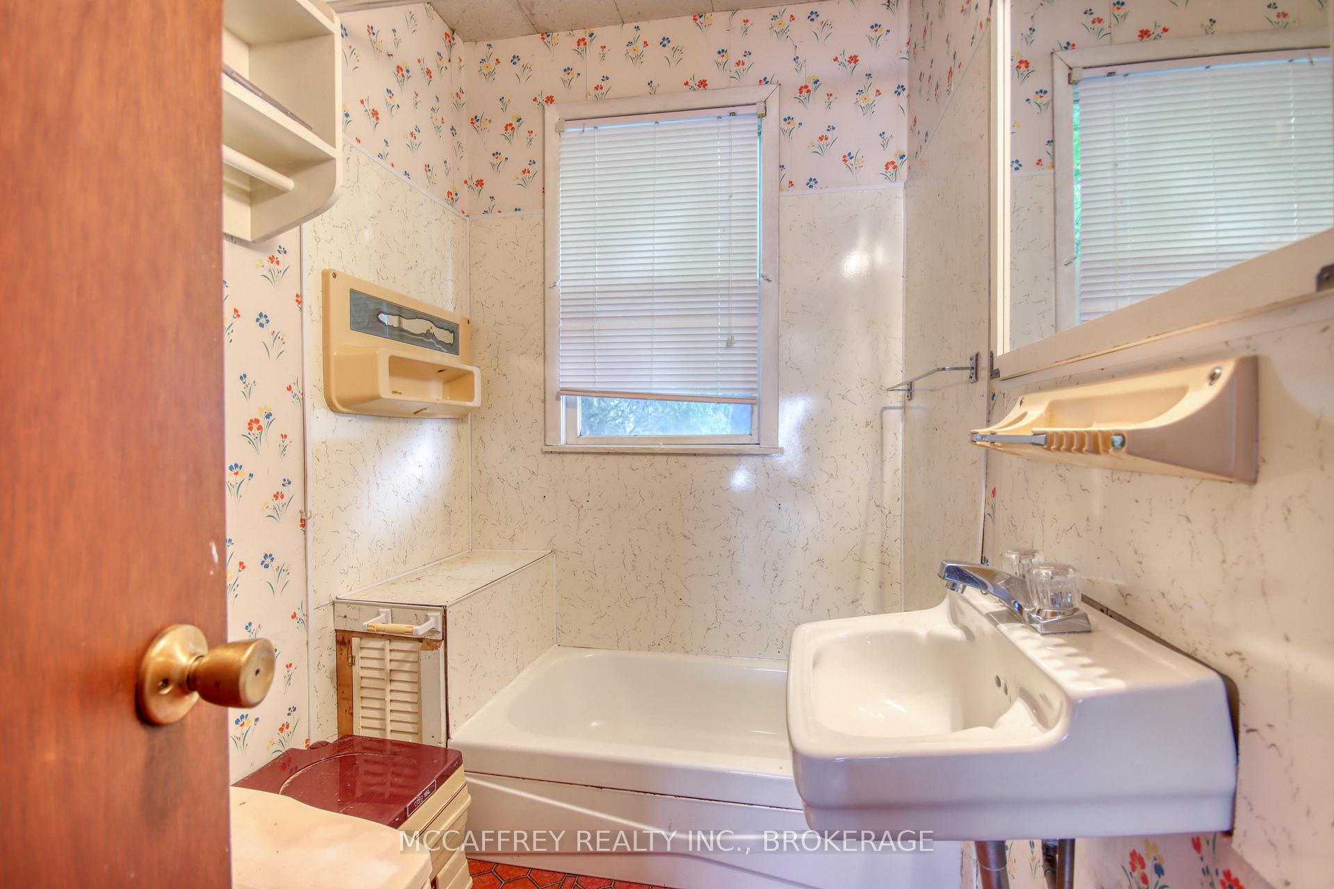 Photo 24 of 94 Willow Point Lane, Greater Napanee, Greater Napanee — HOMEH