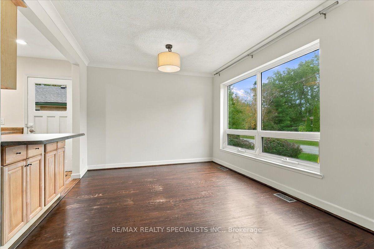 Photo 17 of 1199 Whittington Road, Mississauga, Clarkson — HOMEH
