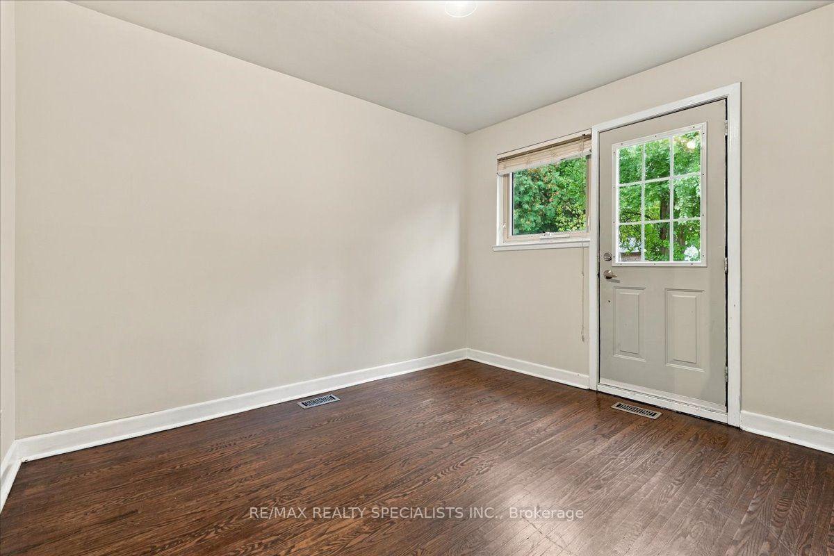 Photo 28 of 1199 Whittington Road, Mississauga, Clarkson — HOMEH