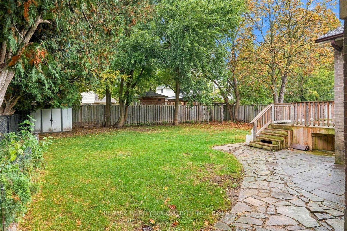 Photo 38 of 1199 Whittington Road, Mississauga, Clarkson — HOMEH