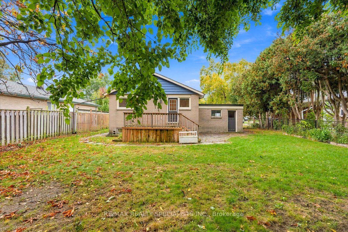 Photo 41 of 1199 Whittington Road, Mississauga, Clarkson — HOMEH