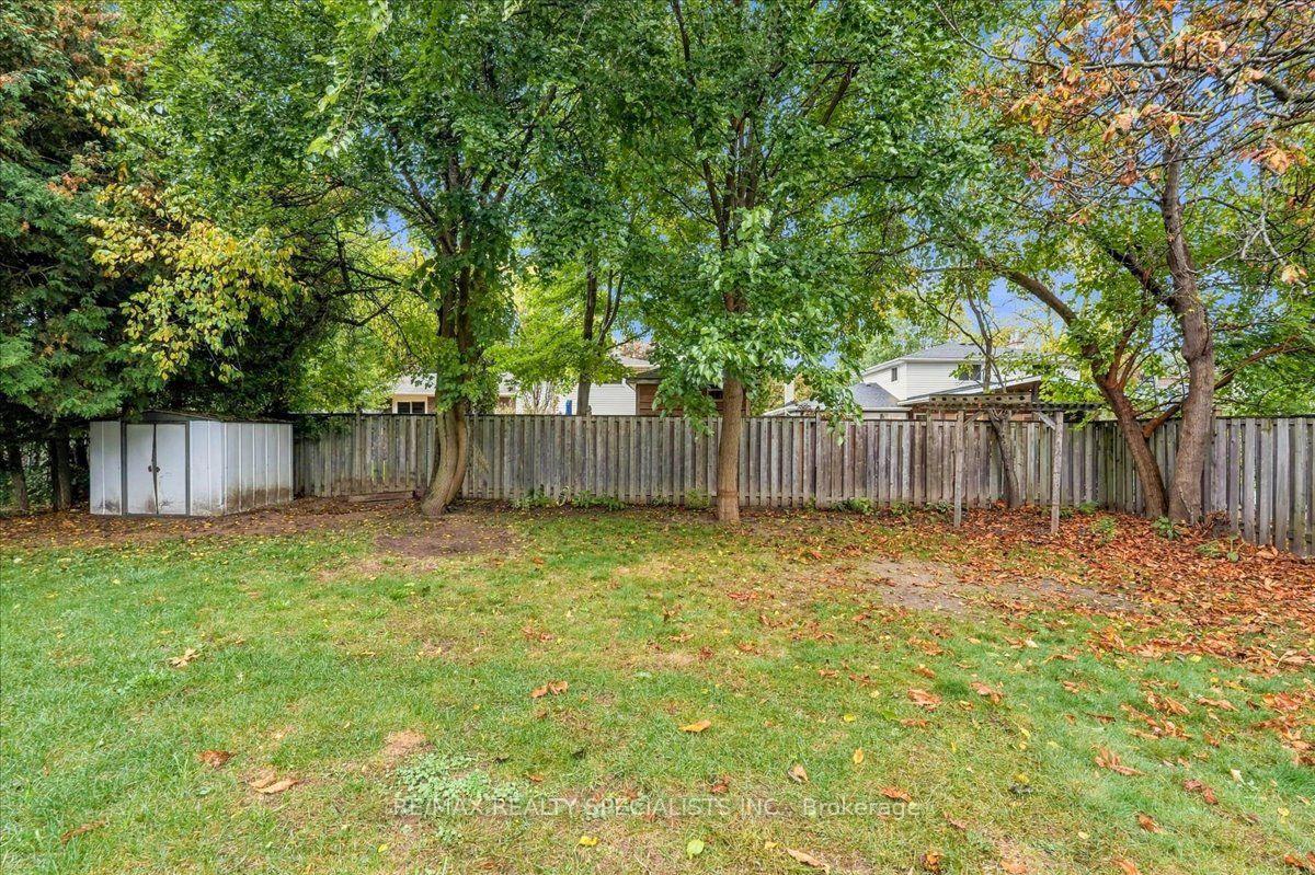 Photo 44 of 1199 Whittington Road, Mississauga, Clarkson — HOMEH