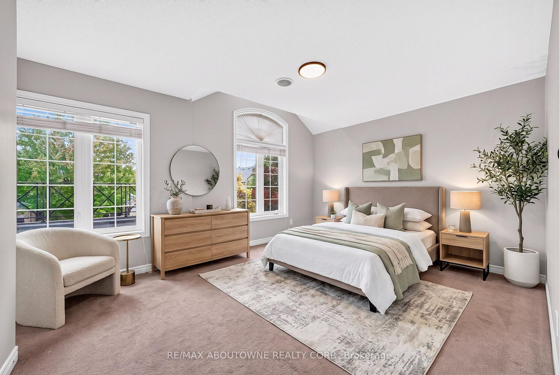 Photo 13 of 2232 Millstone Drive, Oakville, Westmount — HOMEH