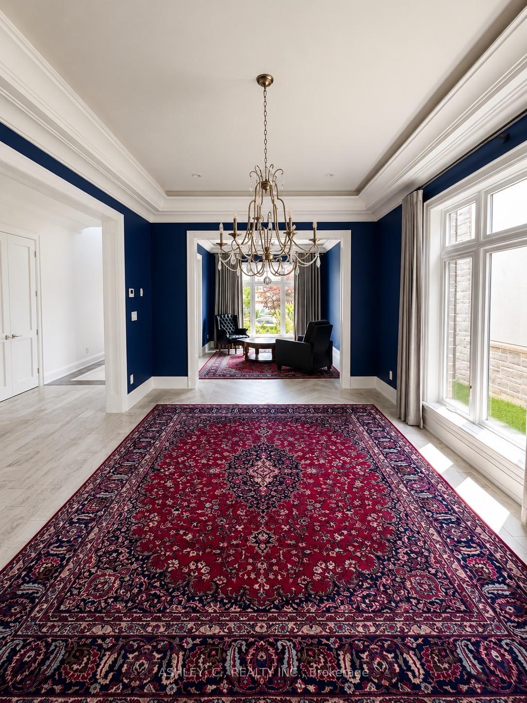 Photo 5 of 2588 Sharon Crescent, Mississauga, Erindale — HOMEH