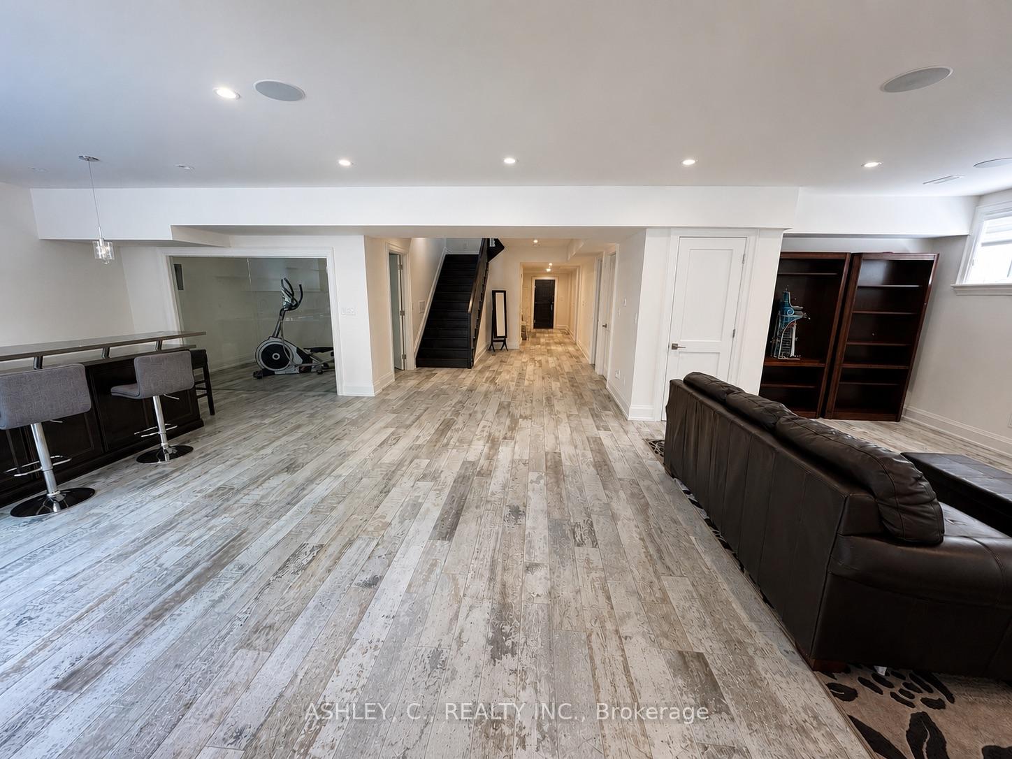 Photo 20 of 2588 Sharon Crescent, Mississauga, Erindale — HOMEH