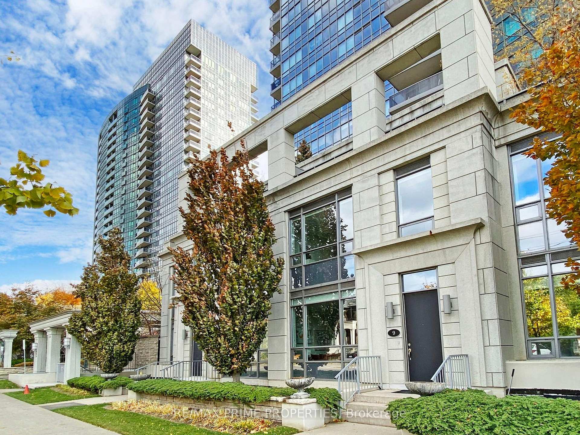 Photo of 9 Greenview Avenue