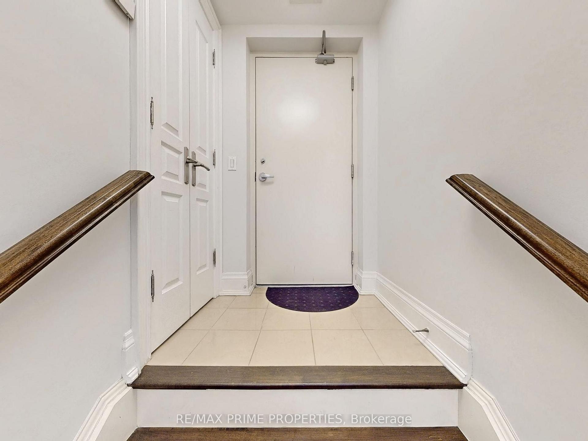 Photo 11 of 9 Greenview Avenue, North York, Newtonbrook West — HOMEH