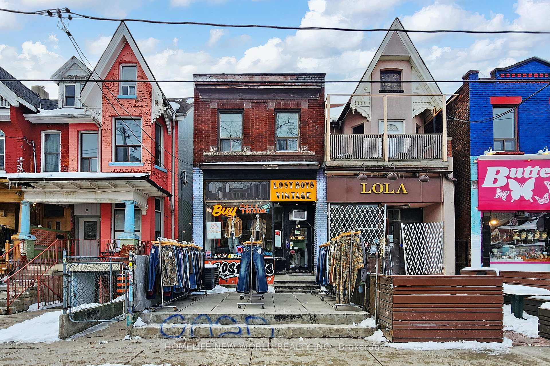 Photo 2 of 38 Kensington Avenue, Toronto, Kensington-Chinatown — HOMEH