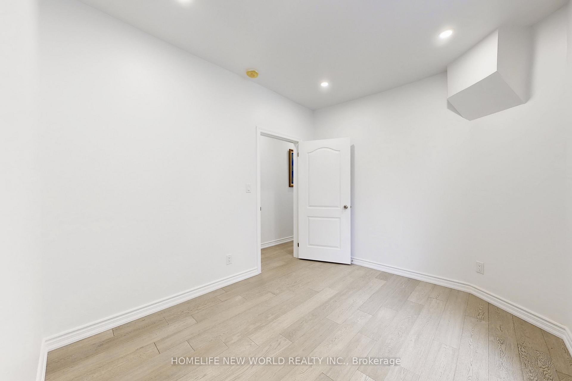 Photo 24 of 38 Kensington Avenue, Toronto, Kensington-Chinatown — HOMEH
