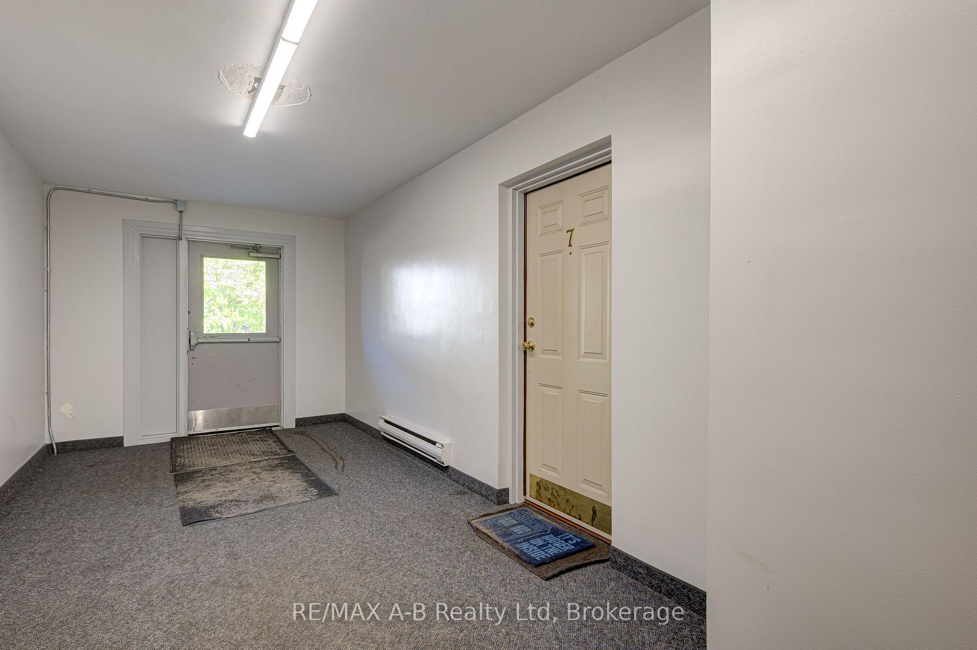 Photo 4 of Unit 7, 300 Traynor Avenue, Kitchener, Vanier - Kitchener — HOMEH