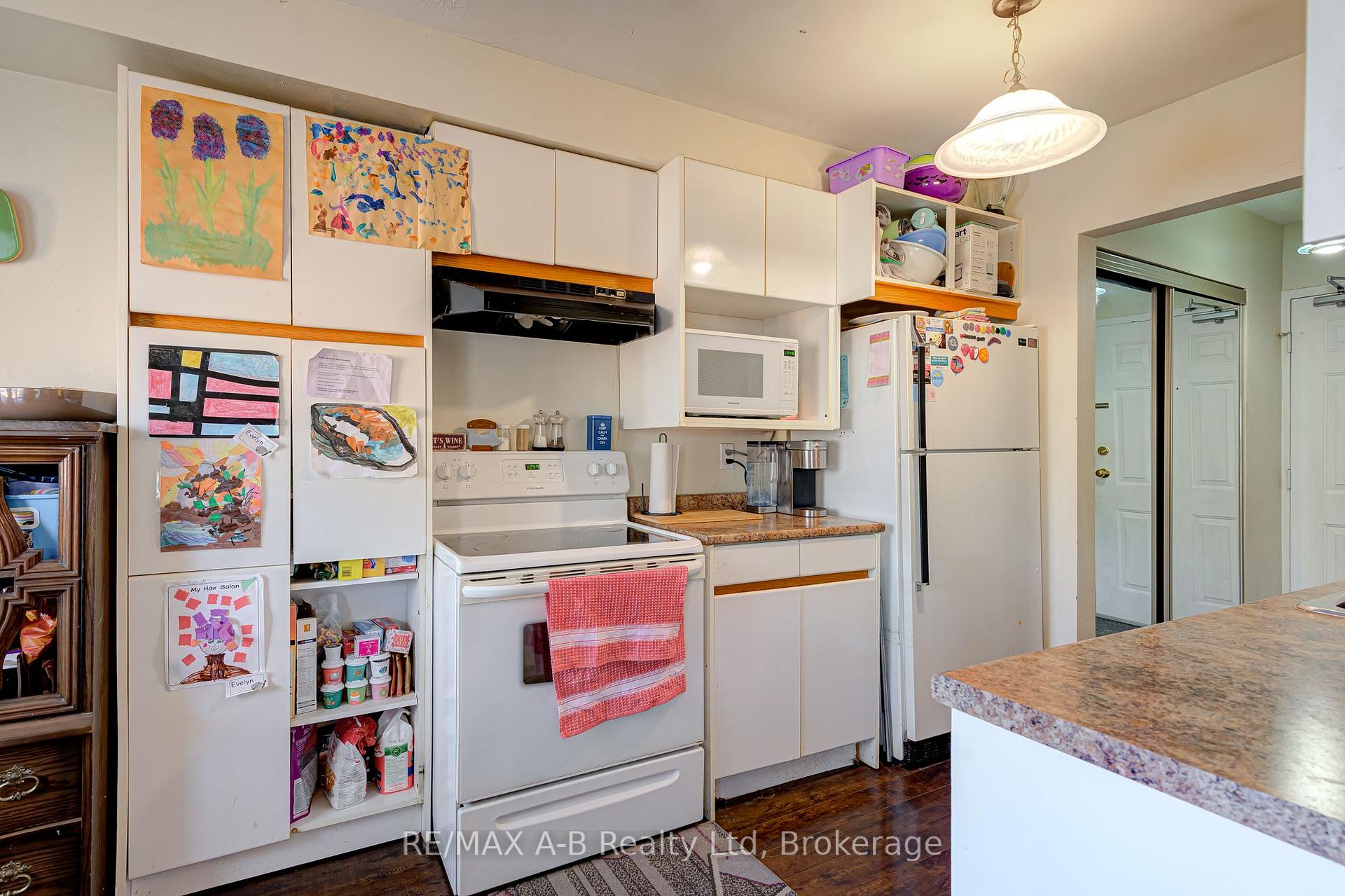 Photo 11 of Unit 7, 300 Traynor Avenue, Kitchener, Vanier - Kitchener — HOMEH
