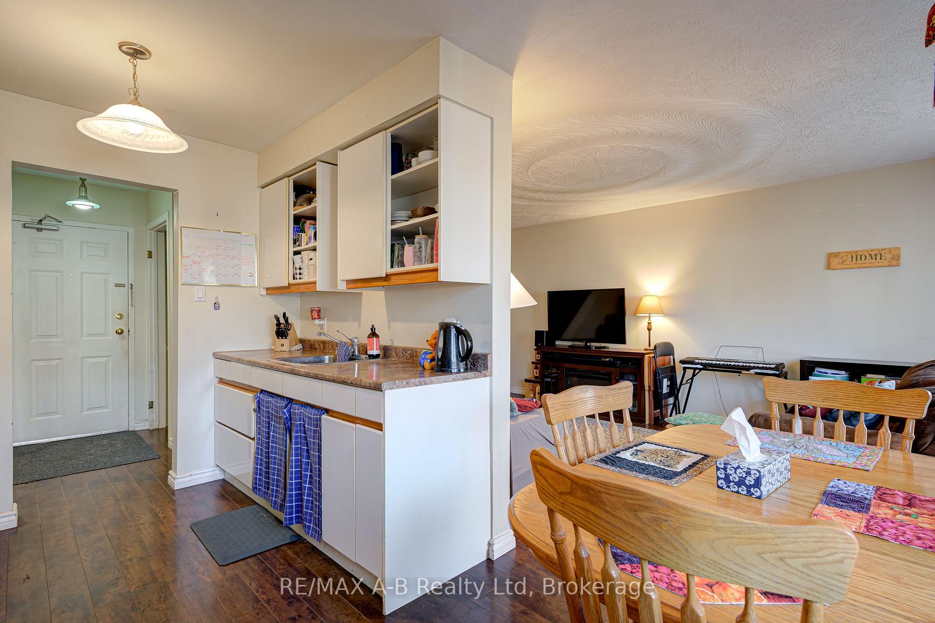 Photo 12 of Unit 7, 300 Traynor Avenue, Kitchener, Vanier - Kitchener — HOMEH