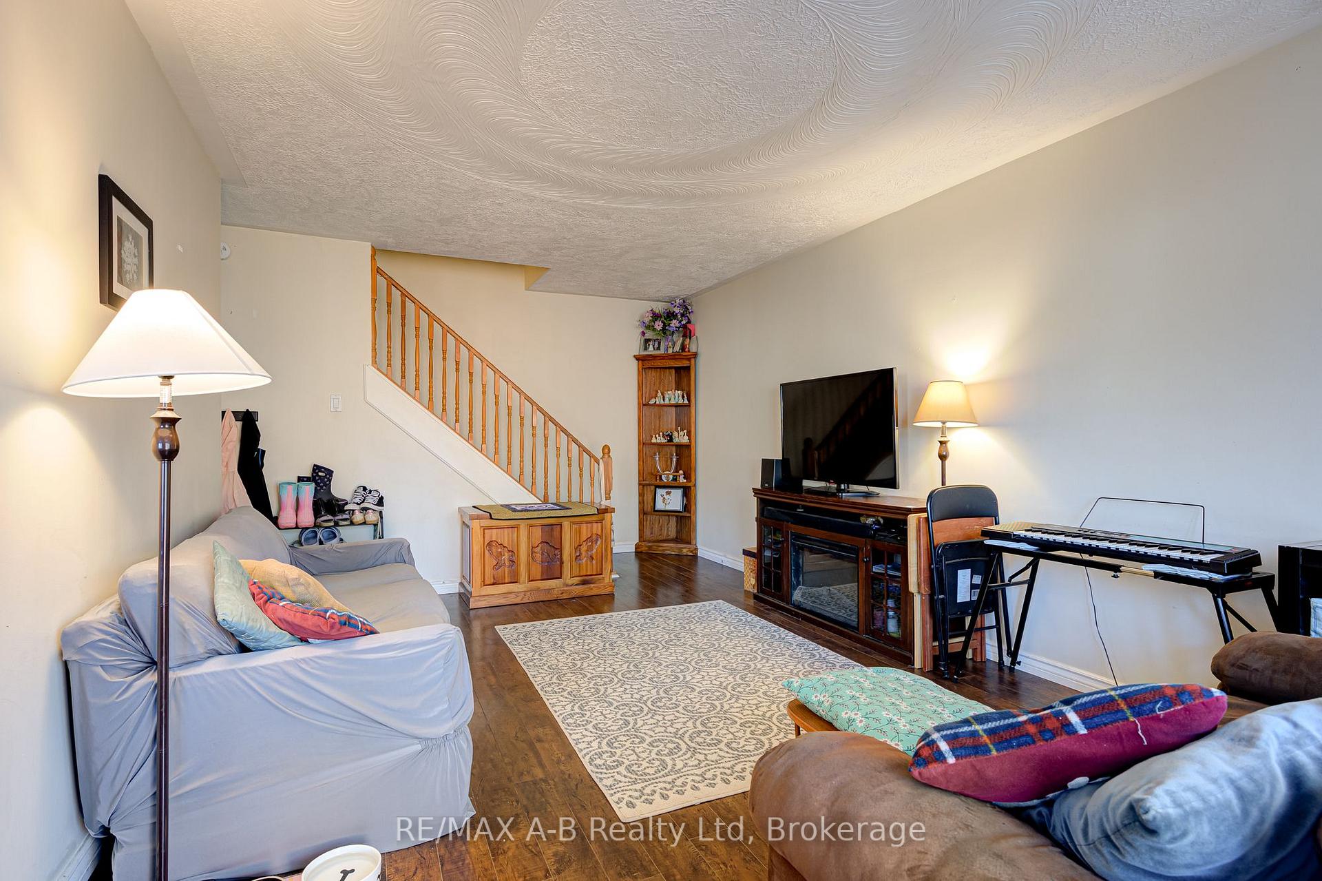 Photo 17 of Unit 7, 300 Traynor Avenue, Kitchener, Vanier - Kitchener — HOMEH