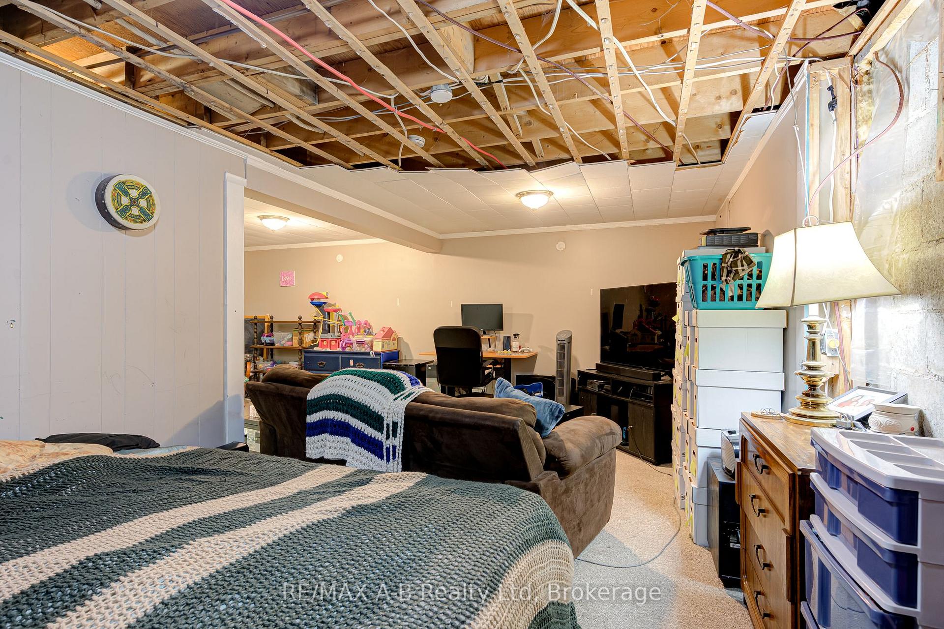 Photo 34 of Unit 7, 300 Traynor Avenue, Kitchener, Vanier - Kitchener — HOMEH