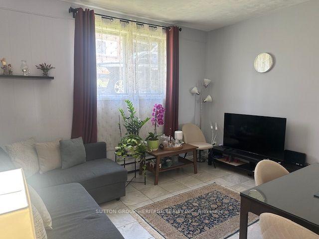 Photo 3 of Unit 1, 509 Colborne Street W, Whitby, Downtown Whitby — HOMEH
