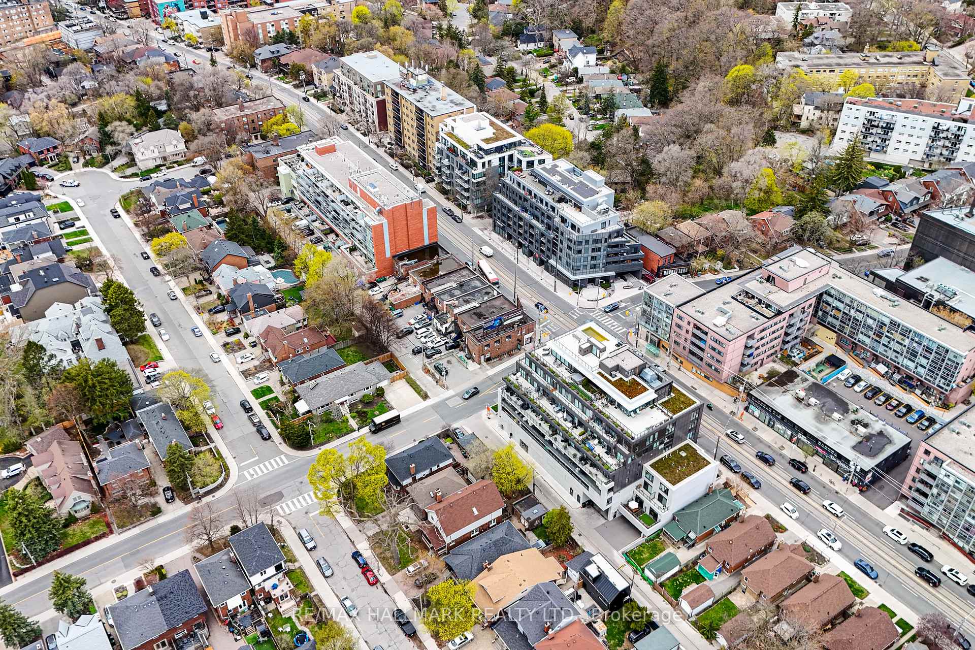 Photo 15 of 637 Kingston Road, Toronto, The Beaches — HOMEH