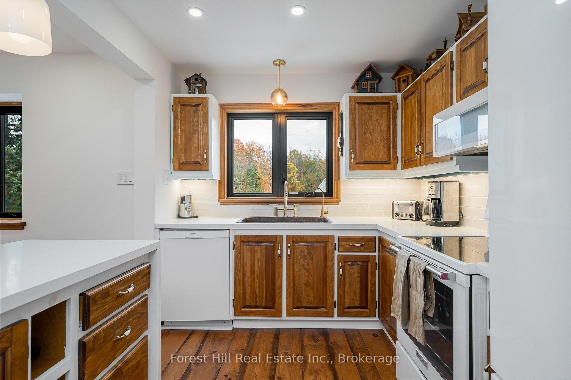 Photo 10 of 194 Summit View Court, Blue Mountains — HOMEH