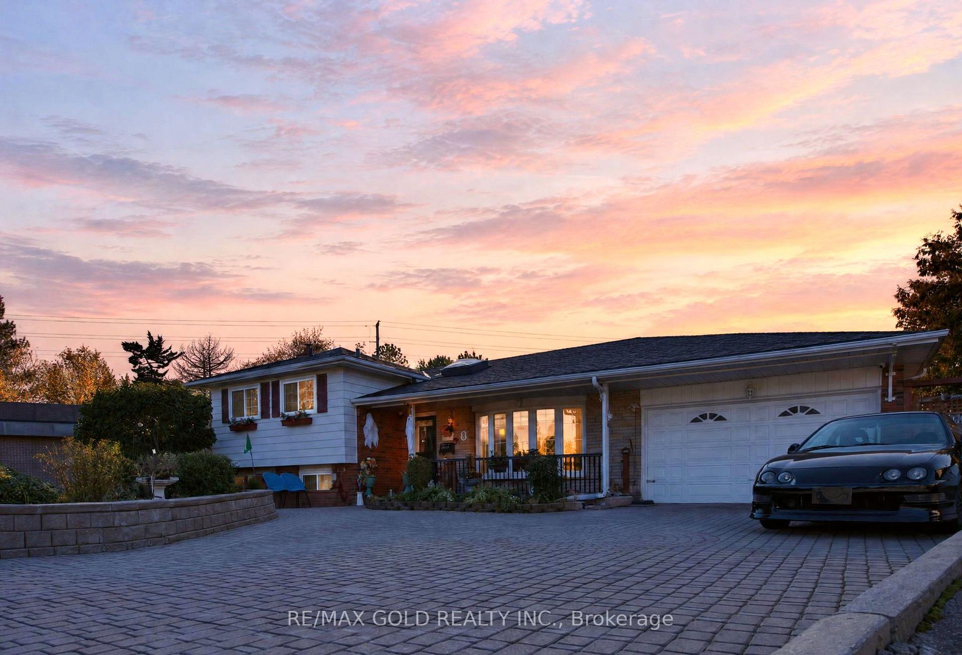 Photo 10 of 8 Easton Place, Brampton, Southgate — HOMEH