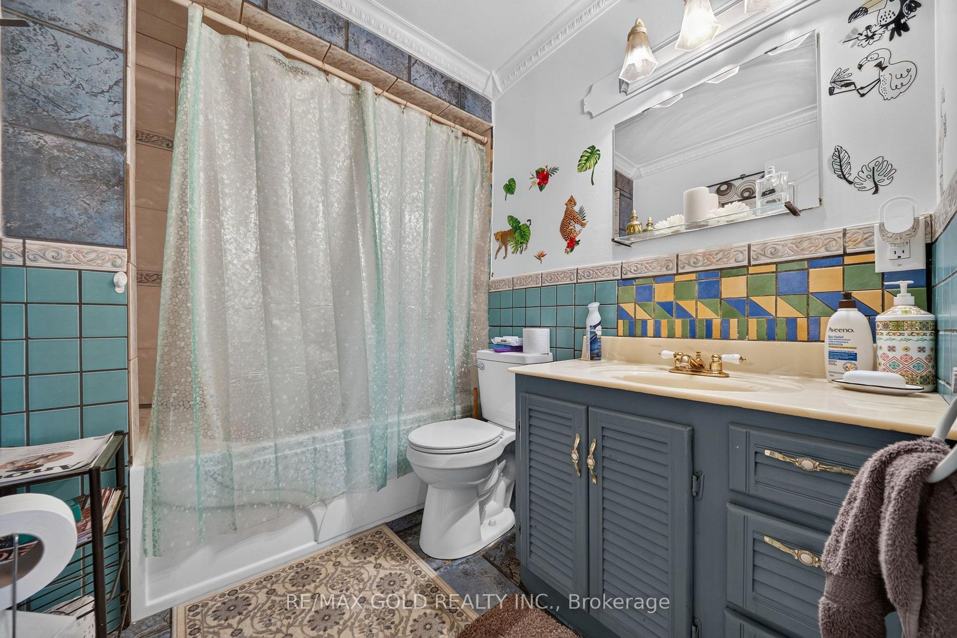 Photo 20 of 8 Easton Place, Brampton, Southgate — HOMEH
