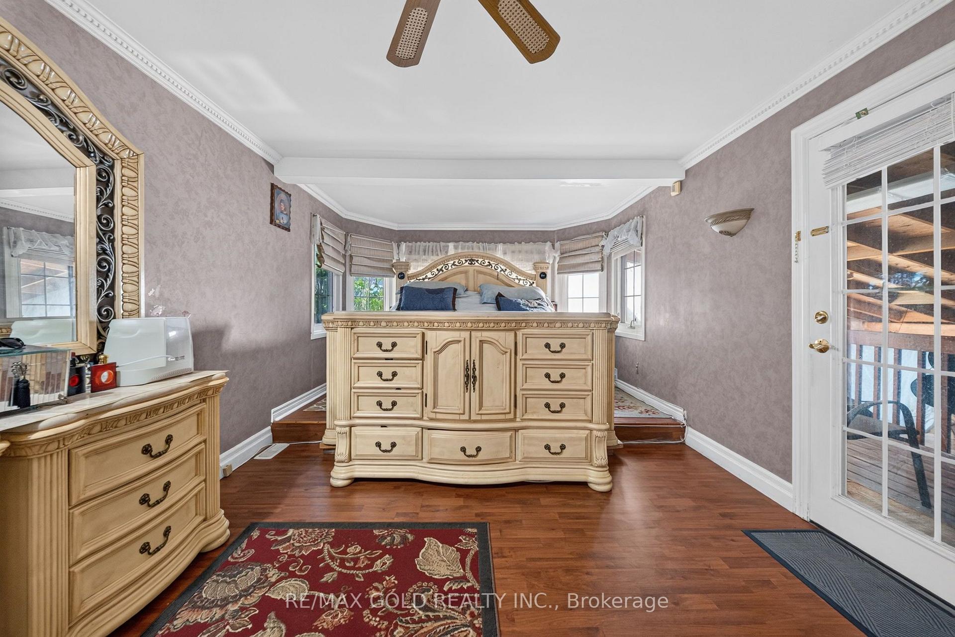 Photo 25 of 8 Easton Place, Brampton, Southgate — HOMEH