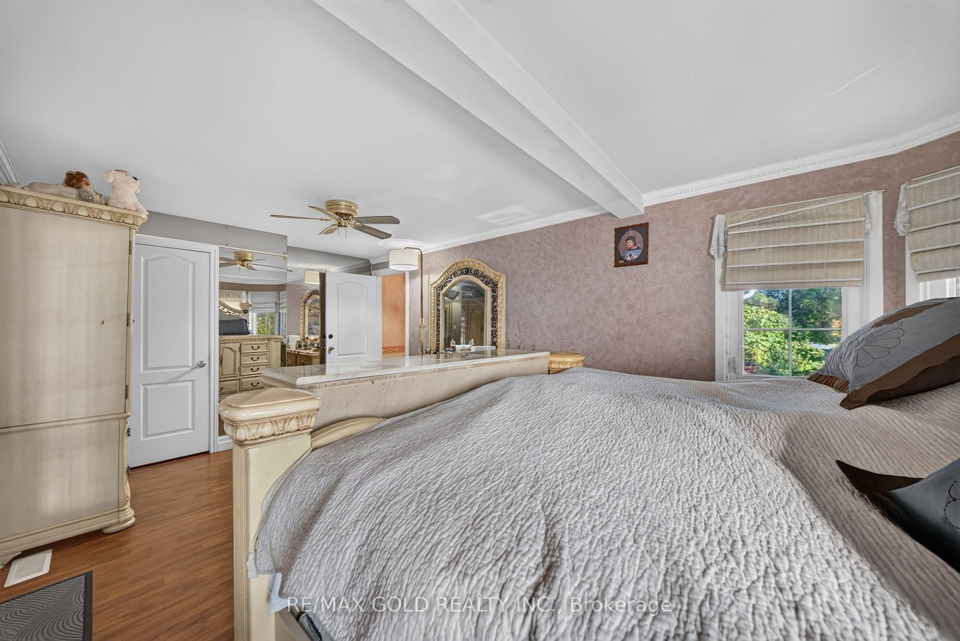 Photo 28 of 8 Easton Place, Brampton, Southgate — HOMEH