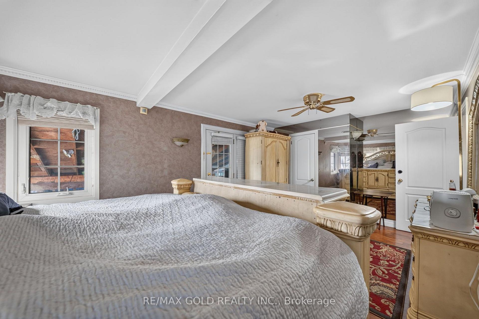 Photo 29 of 8 Easton Place, Brampton, Southgate — HOMEH